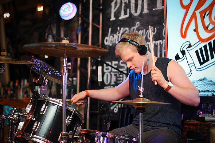 КОНЦЕРТ ШКОЛЫ В КЛУБЕ ФАБРИКА